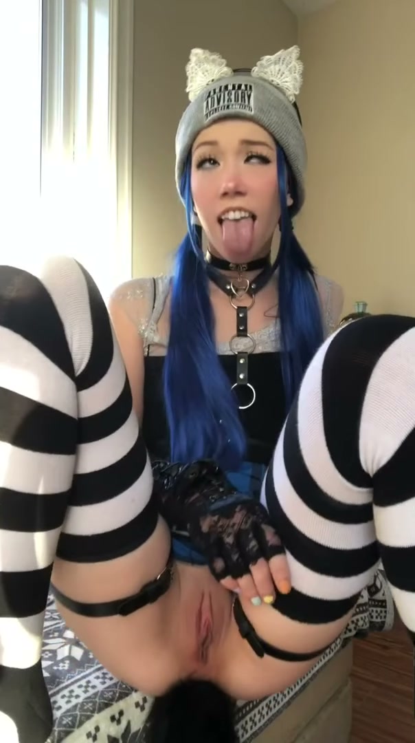 I’m trying to convince you to breed me 😈