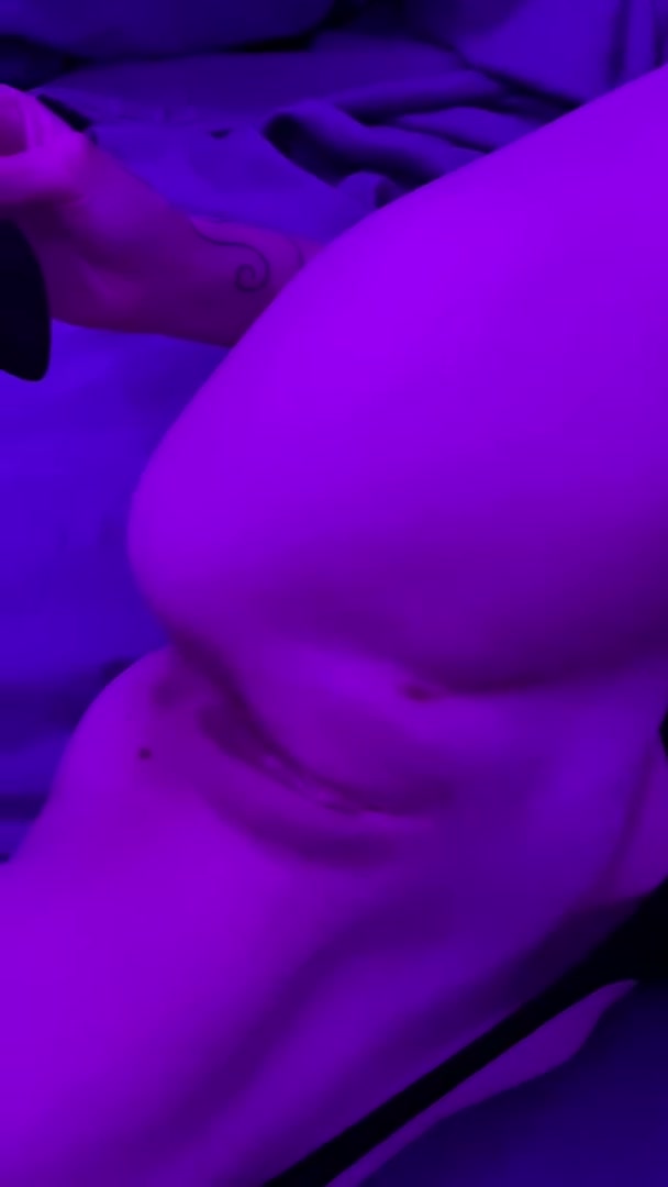 I get particularly filthy when I’m rolling…but I’m always an anal slut. 🤷‍♂️